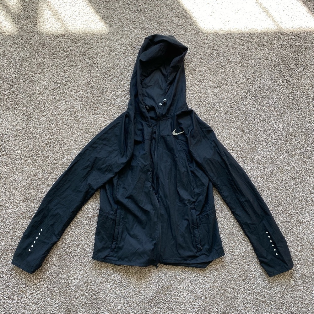 Nike lightweight windbreaker